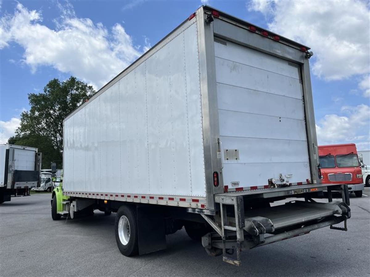 2020 Freightliner M2 106 266484