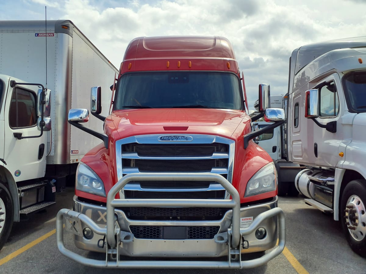 2021 Freightliner/Mercedes NEW CASCADIA PX12664 266600