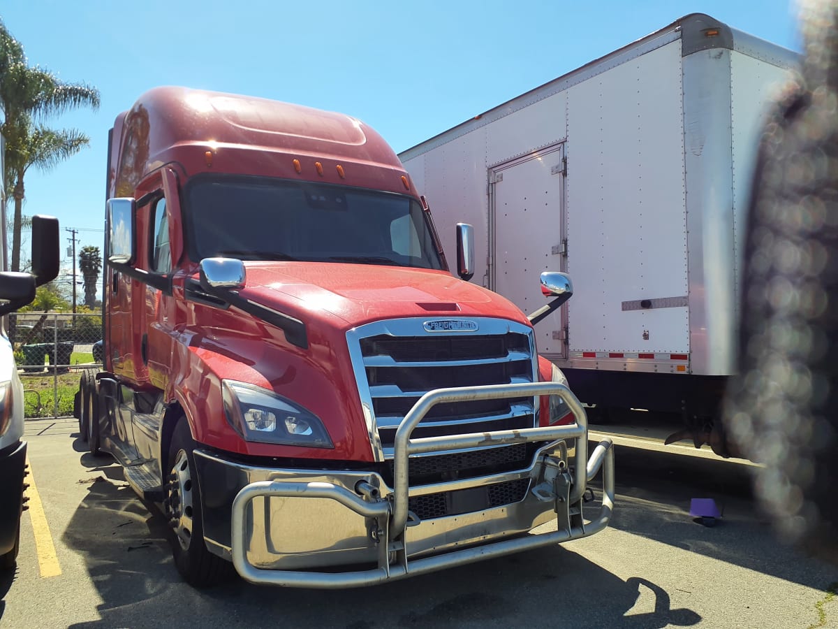 2021 Freightliner/Mercedes NEW CASCADIA PX12664 266601