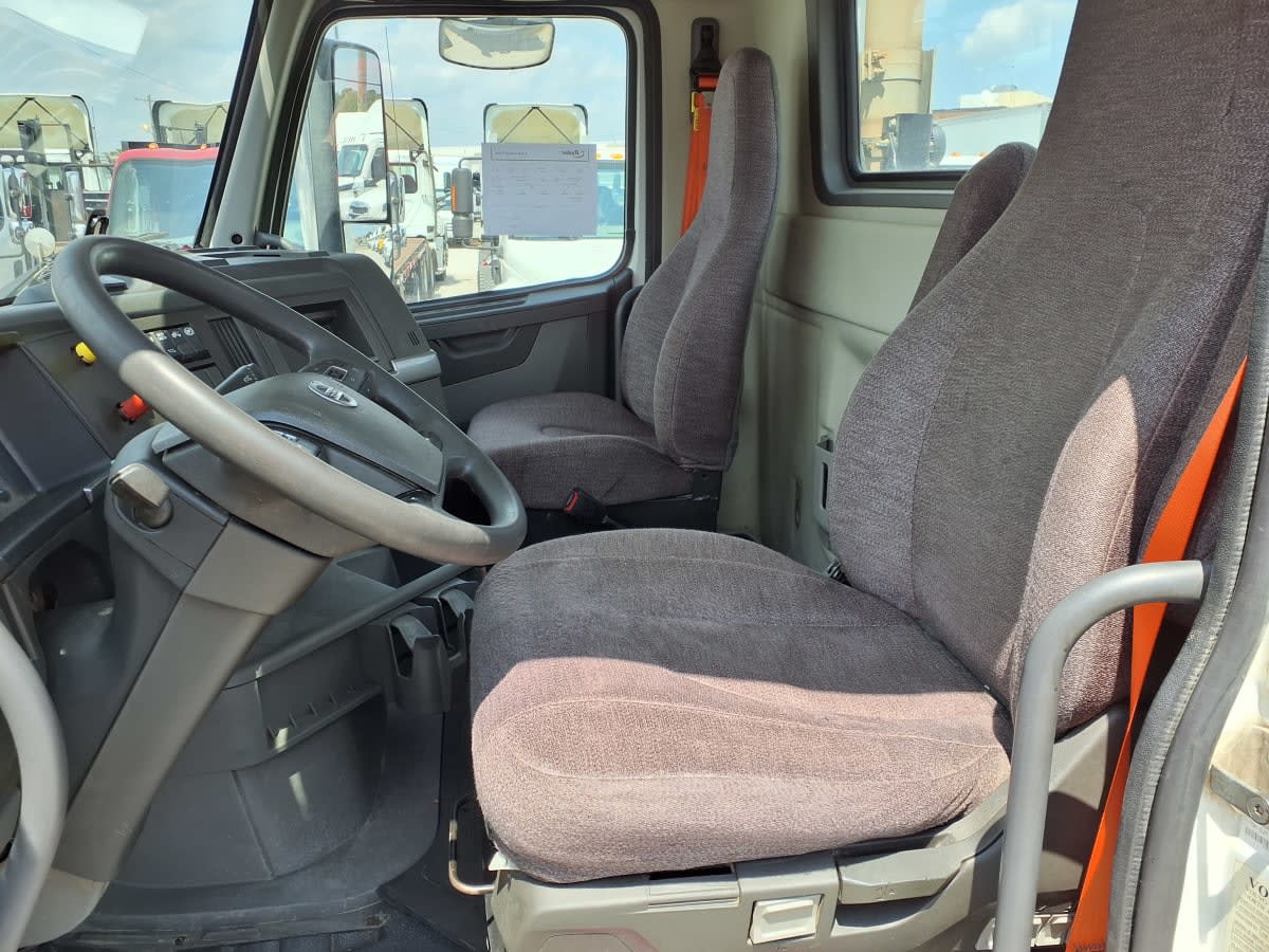 2020 Volvo VNL64T-300 266633