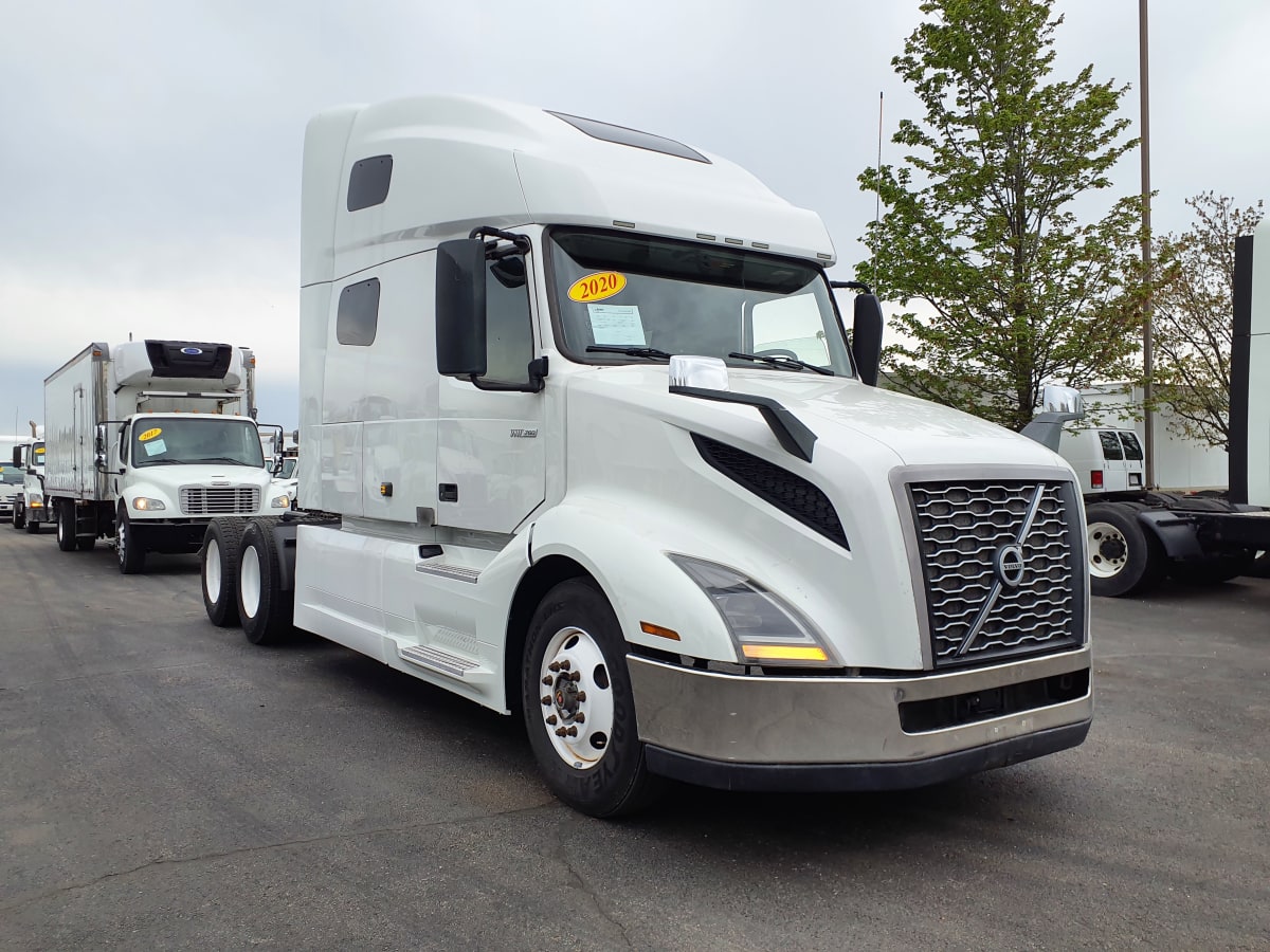 2020 Volvo VNL64T-760 266647