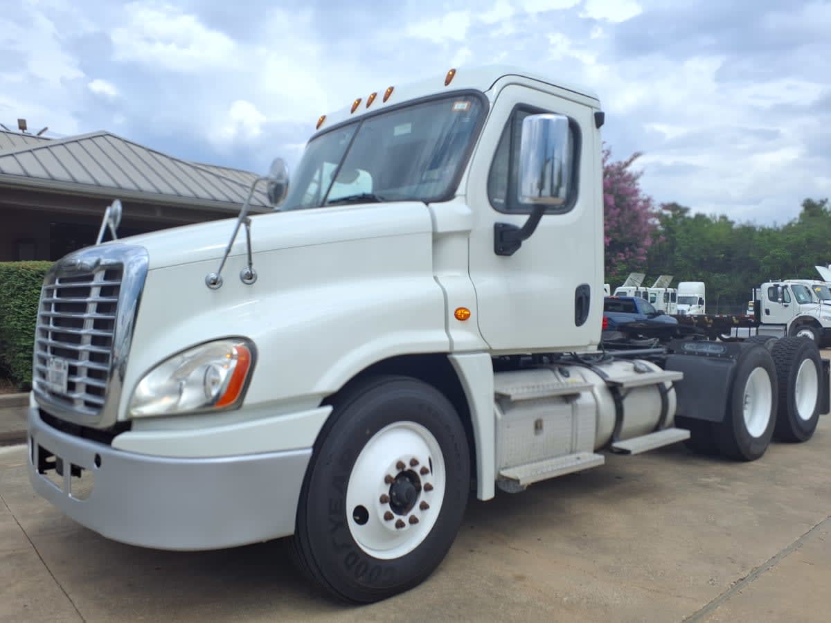 2020 Freightliner Cascadia in Houston, TX