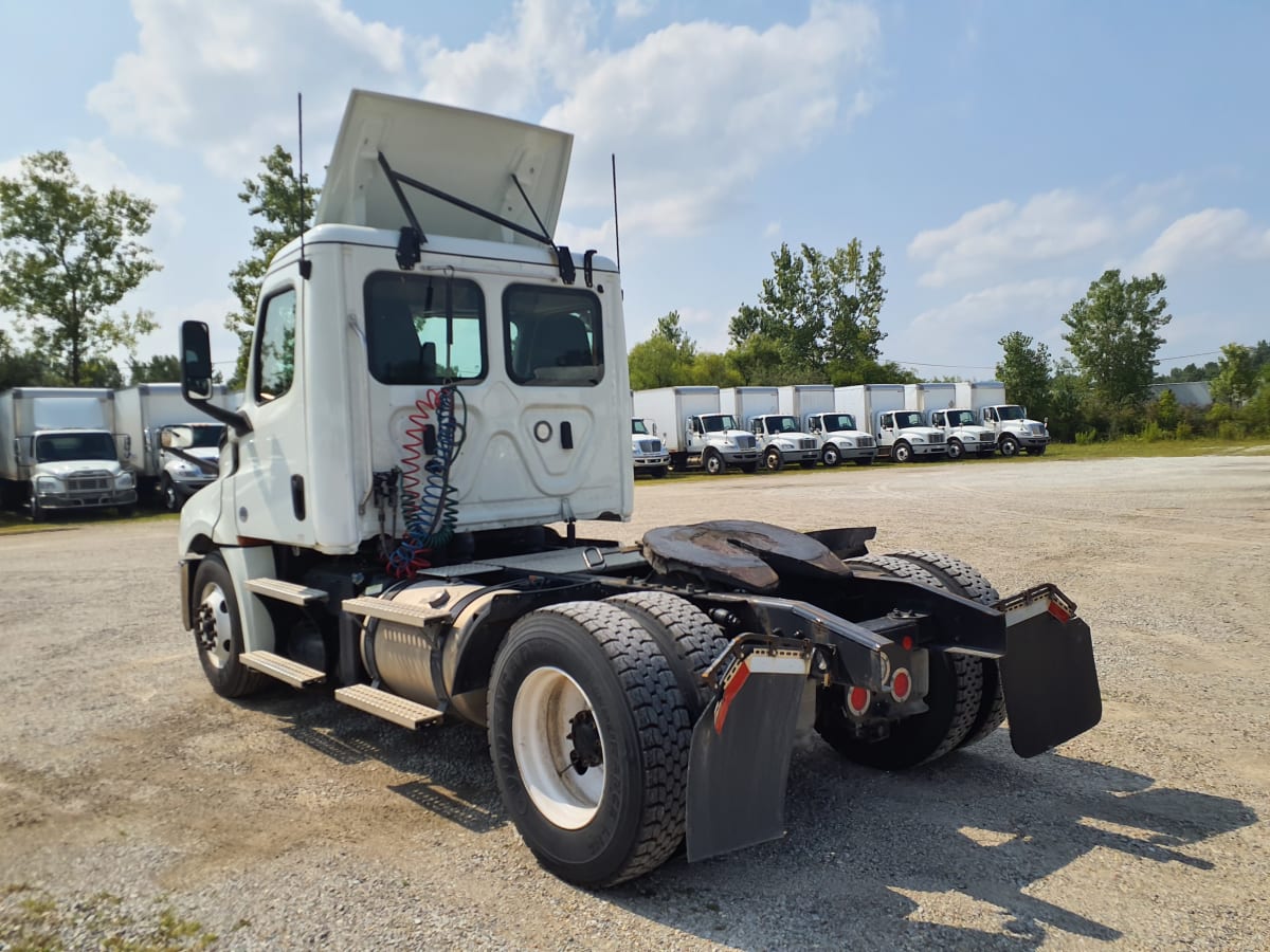 2020 Freightliner/Mercedes NEW CASCADIA 126 266753