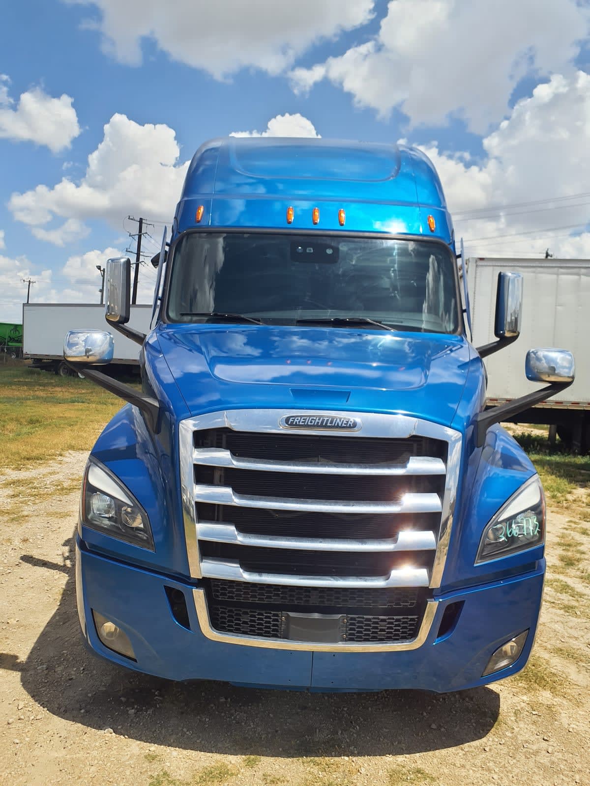 2021 Freightliner Cascadia in Converse, TX — photo 2