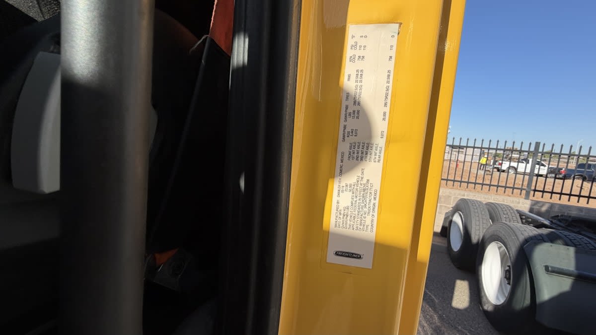 2020 Freightliner/Mercedes NEW CASCADIA 116 266809