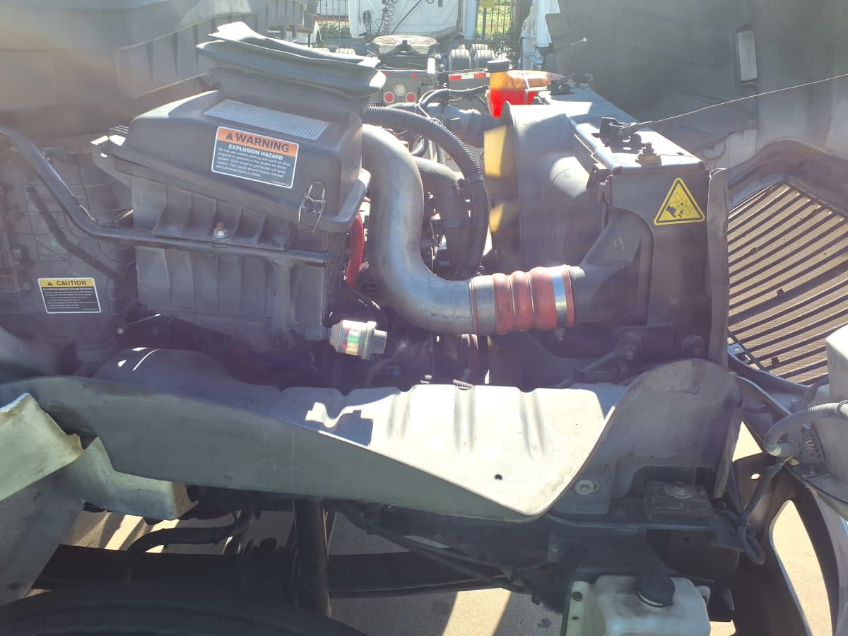 2020 Navistar International MV607 (4X2) 266825