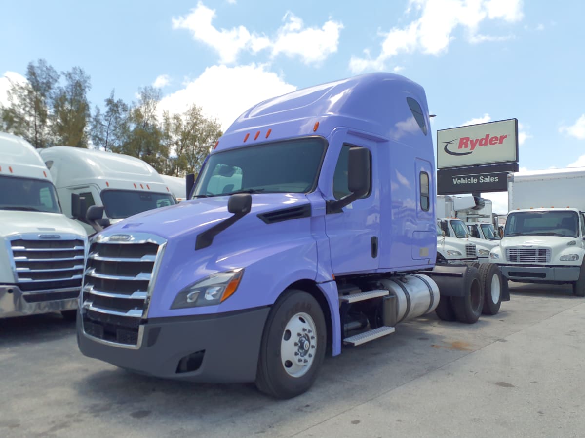 2021 Freightliner/Mercedes NEW CASCADIA PX12664 266908