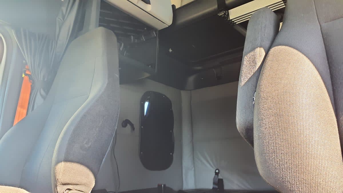 2021 Freightliner Cascadia in Bolingbrook, IL — photo 8