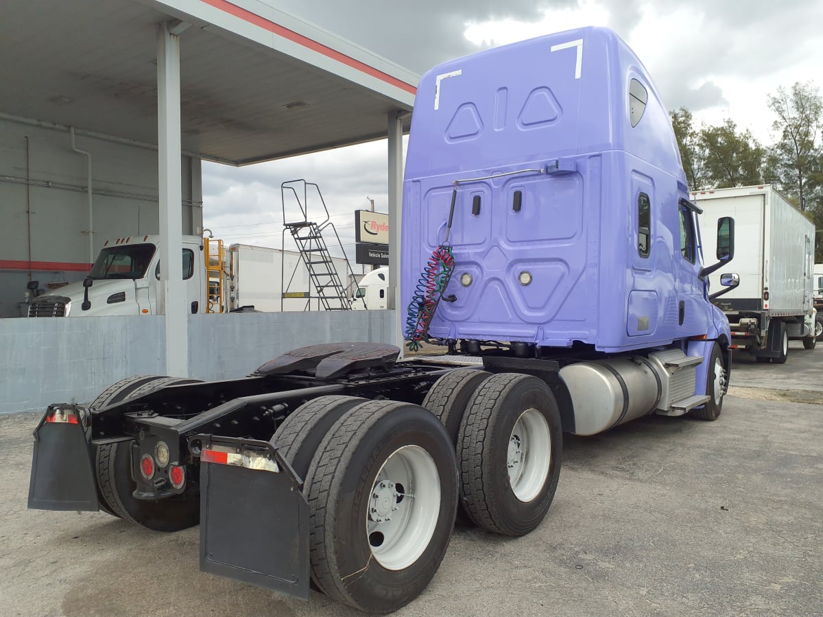 2021 Freightliner/Mercedes NEW CASCADIA PX12664 267303