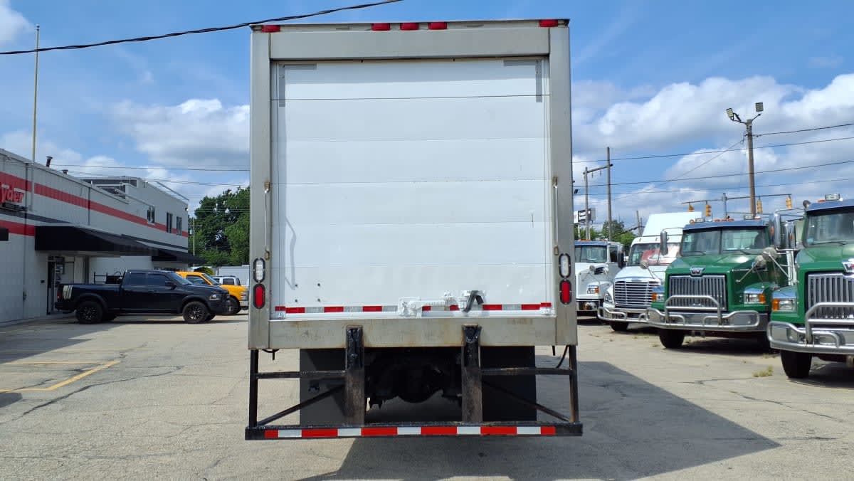 2020 Freightliner M2 106 in Warwick, RI — photo 5