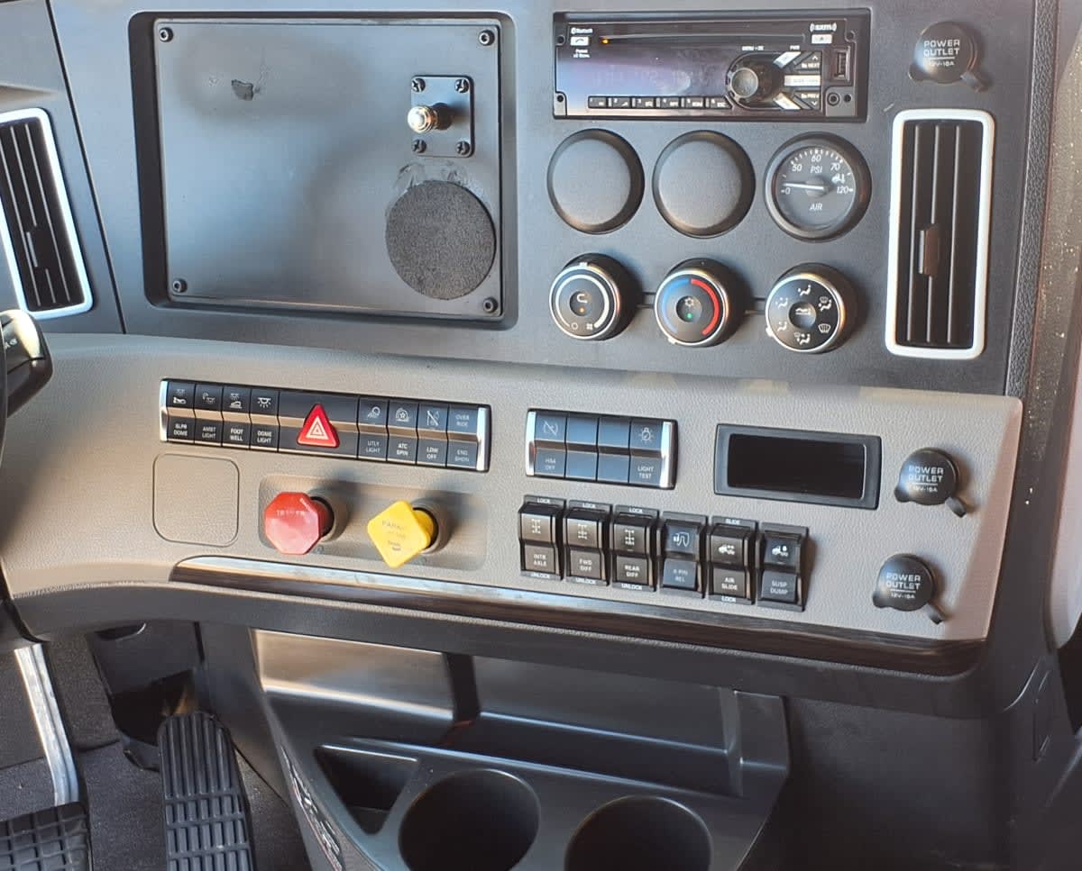 2021 Freightliner/Mercedes NEW CASCADIA PX12664 267331
