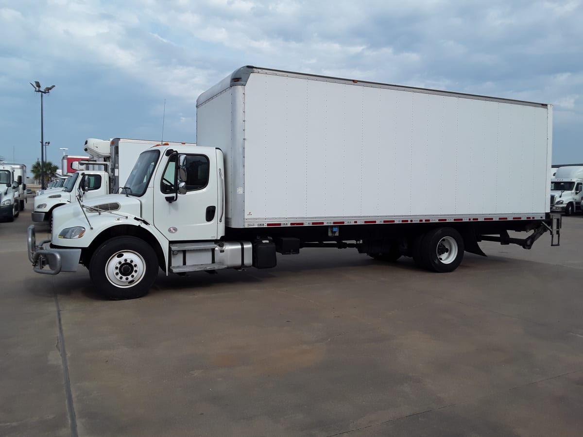 2021 Freightliner/Mercedes M2 106 267431