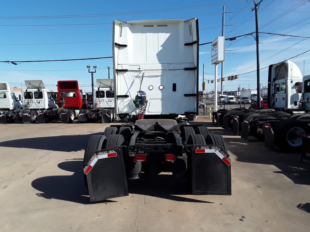 2020 International - image 5