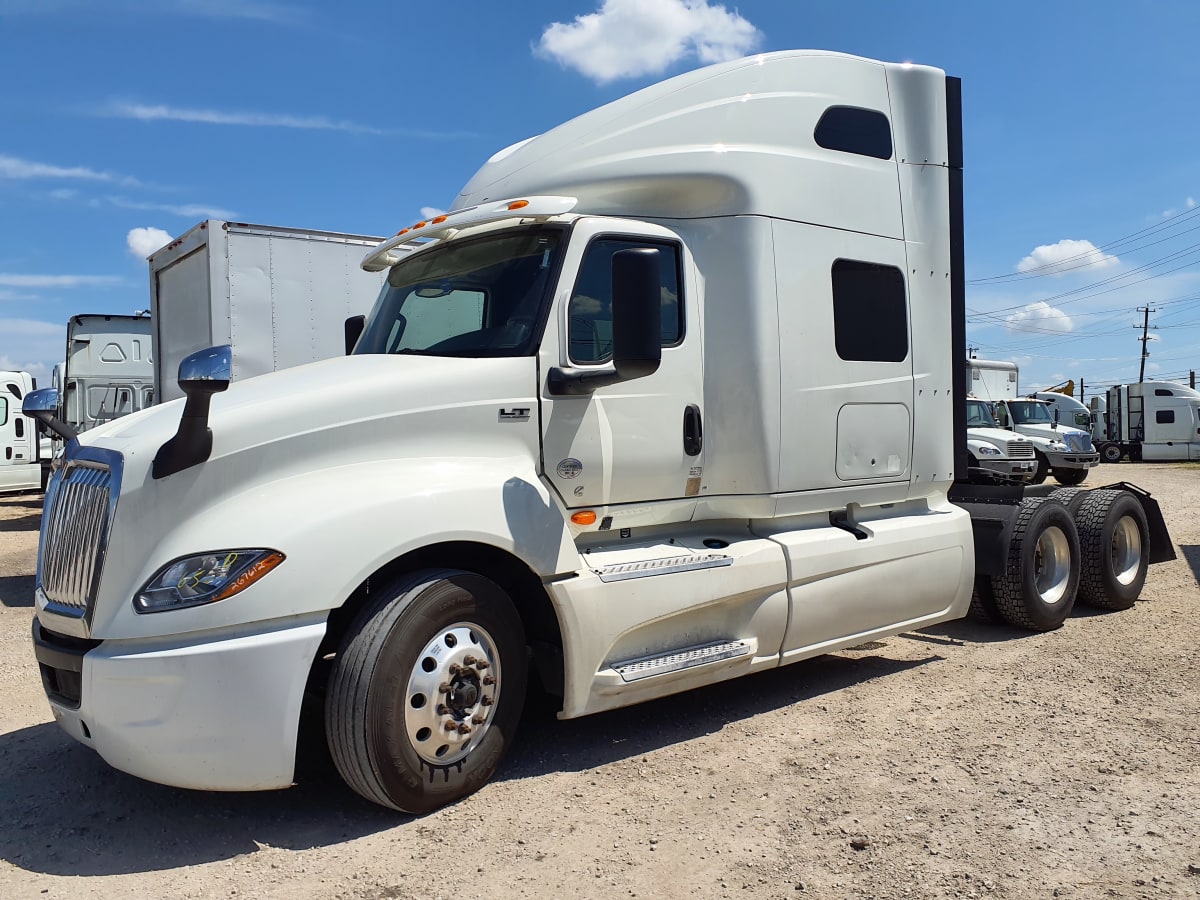 2020 Navistar International LT625 SLPR CAB 267612