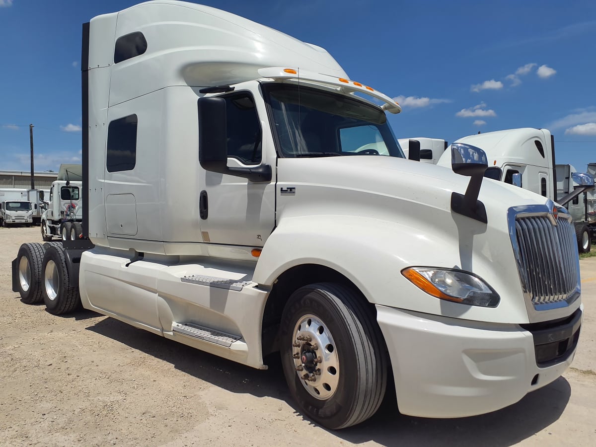 2020 Navistar International LT625 SLPR CAB 267620