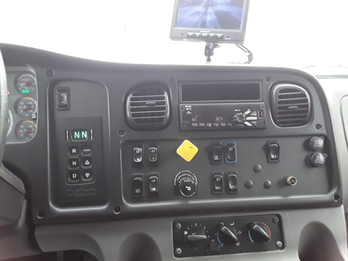 2020 Freightliner/Mercedes M2 106 267763