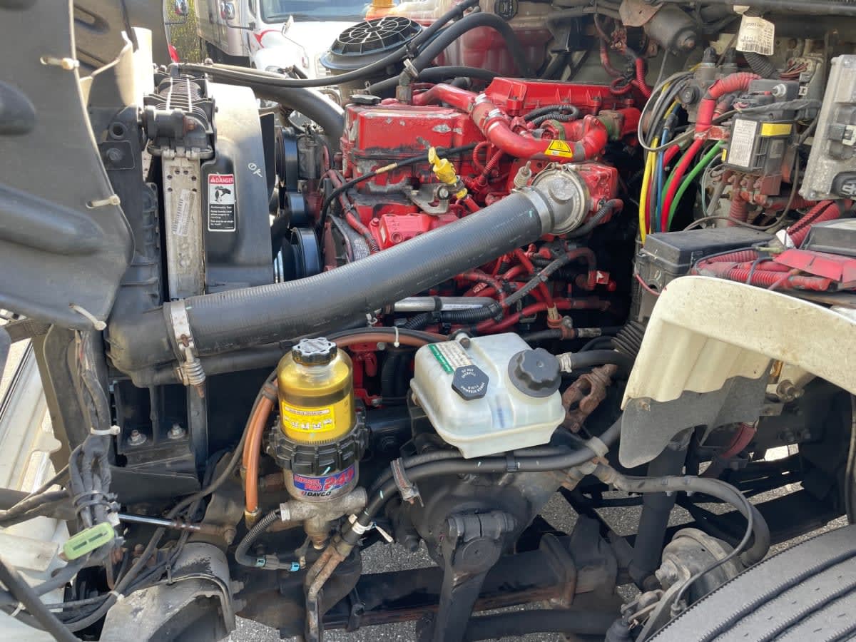 2020 Freightliner/Mercedes M2 106 267918