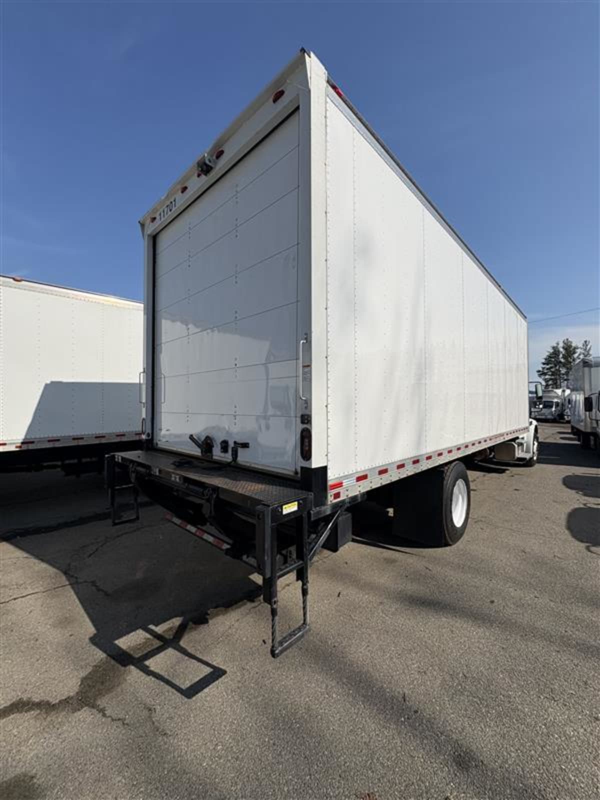 2020 Freightliner/Mercedes M2 106 267987