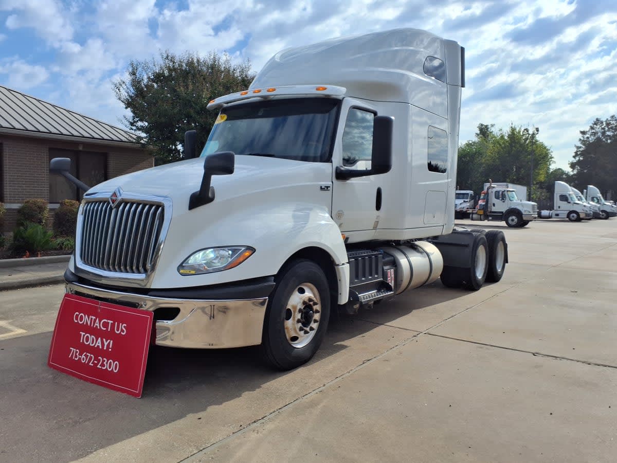 2020 Navistar International LT625 SLPR CAB 267988