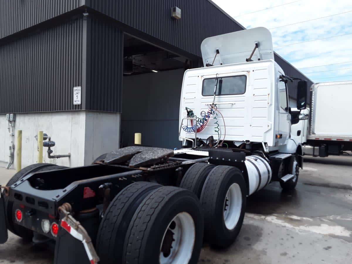 2019 Volvo VNL64T-300 268016