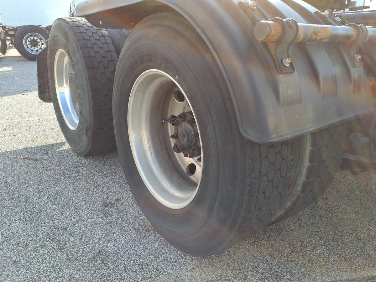 2020 Freightliner/Mercedes CASCADIA 125 268047