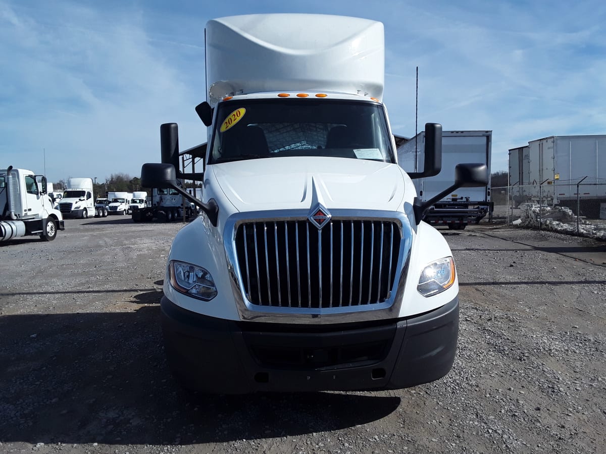 2020 Navistar International LT625 DAYCAB T/A 268095