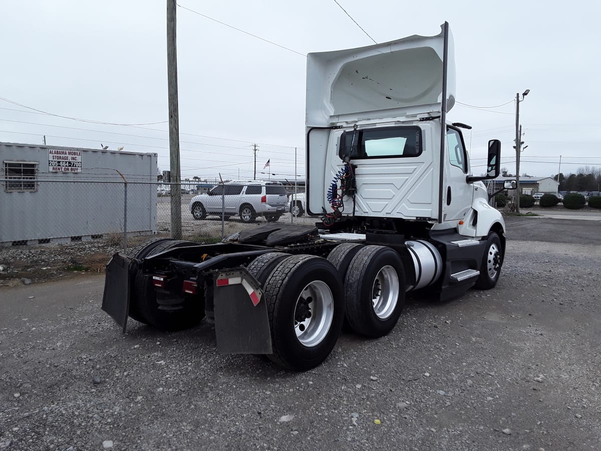 2020 Navistar International LT625 DAYCAB T/A 268104