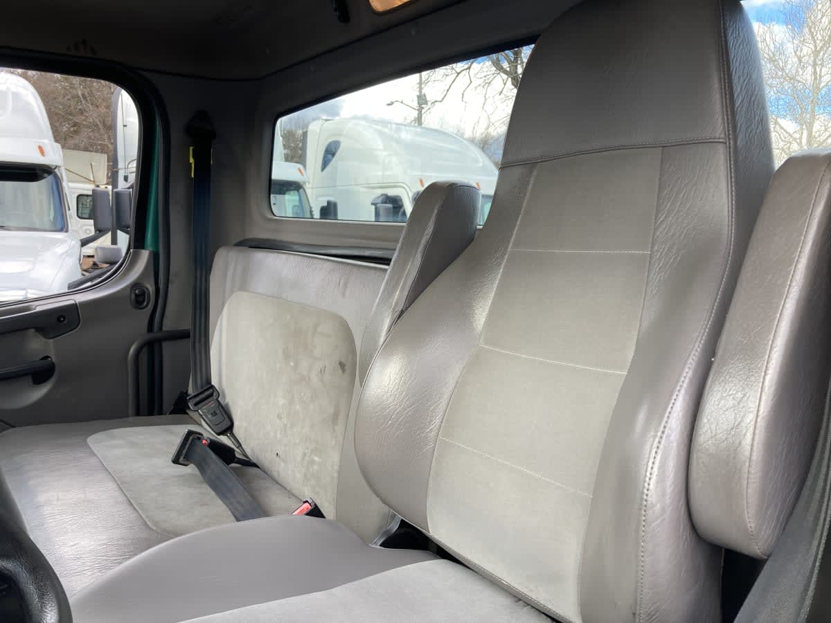 2020 Freightliner M2 106 - image 11