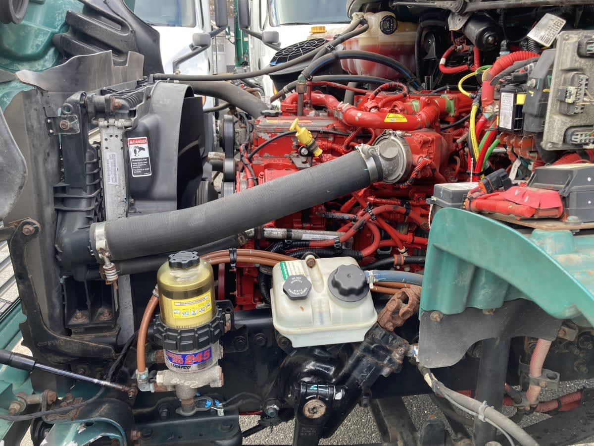 2020 Freightliner M2 106 - image 8