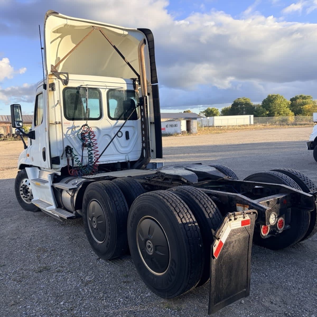 2020 Freightliner/Mercedes CASCADIA 125 268621