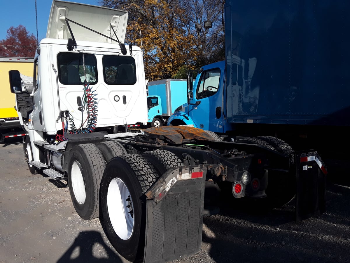 2020 Freightliner/Mercedes CASCADIA 125 268667