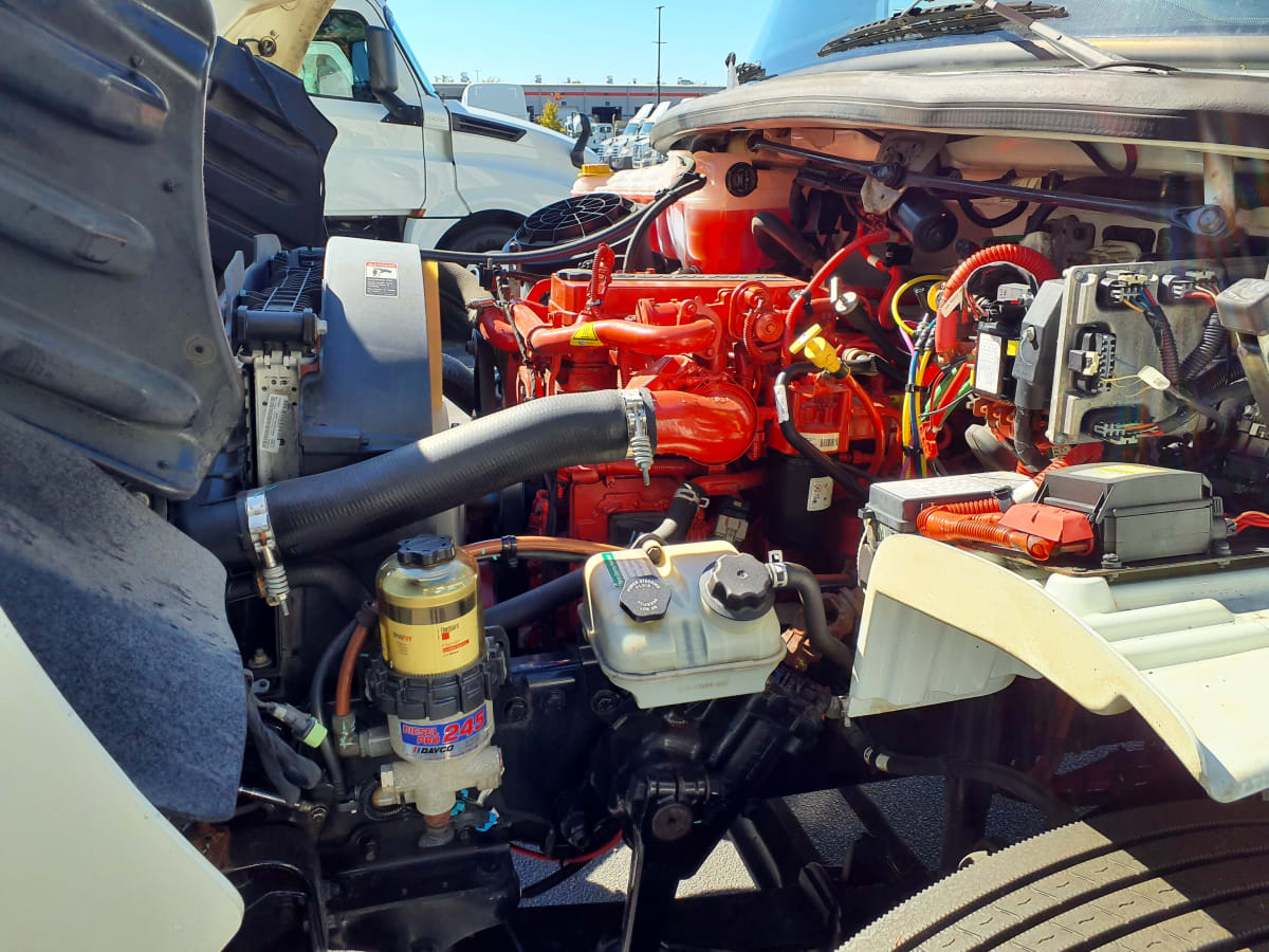 2020 Freightliner M2 106 268702