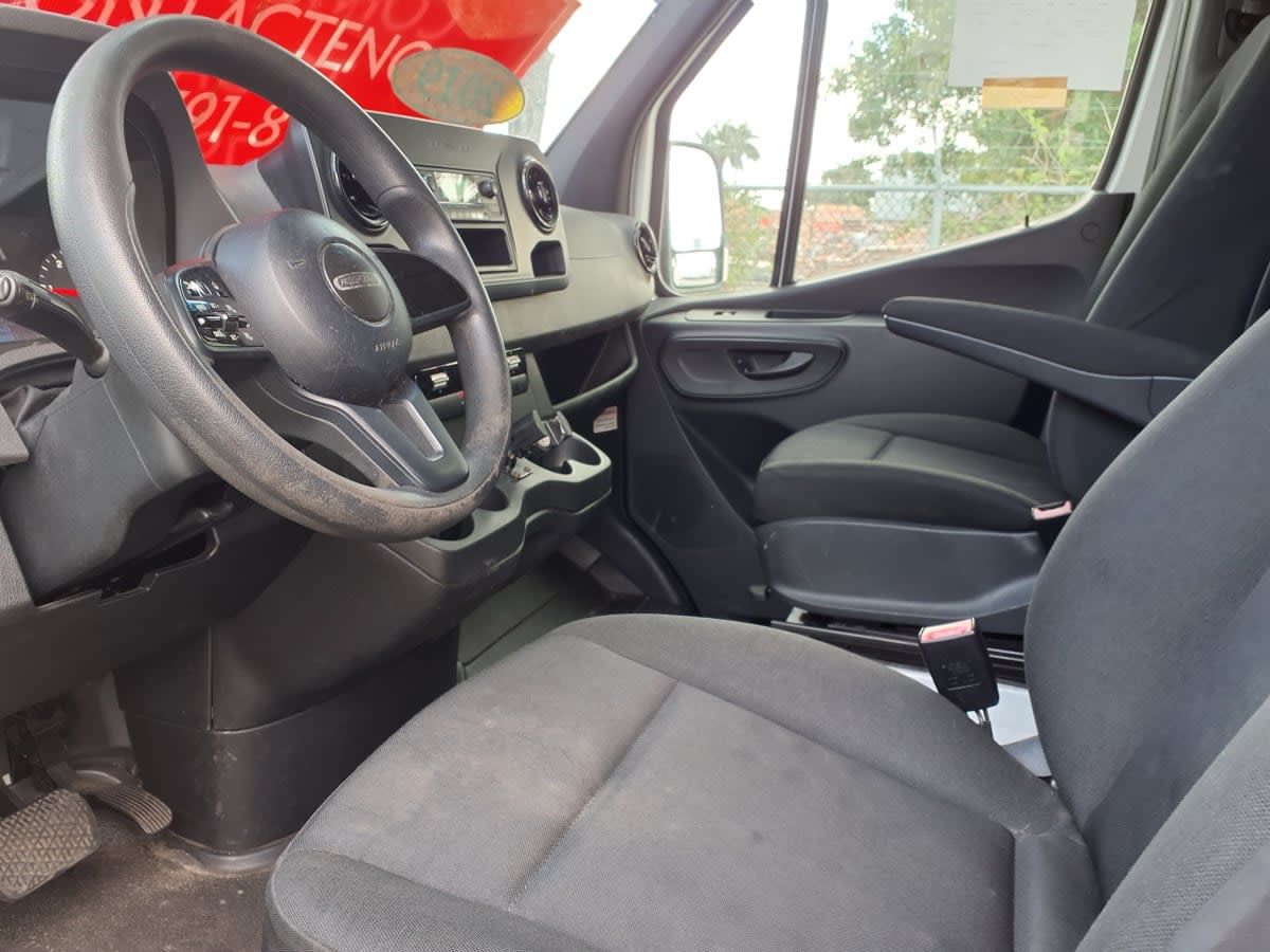 2019 Mercedes-Benz F3CA144 269040