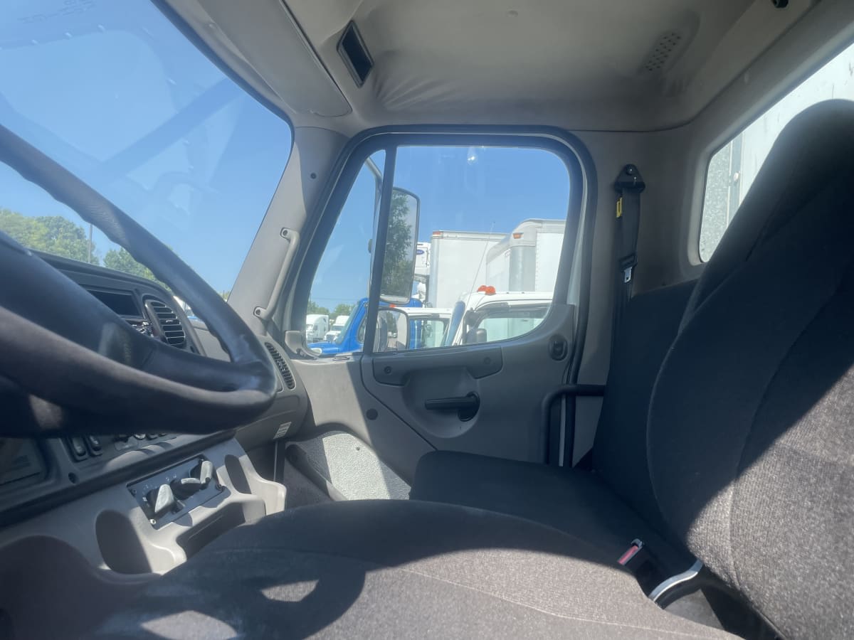 2020 Freightliner/Mercedes M2 106 269115