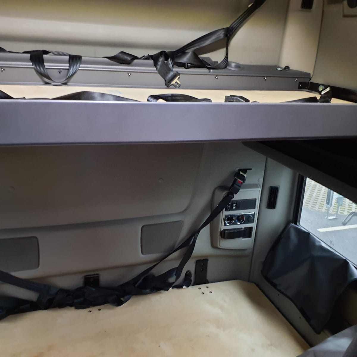 2020 International - image 8