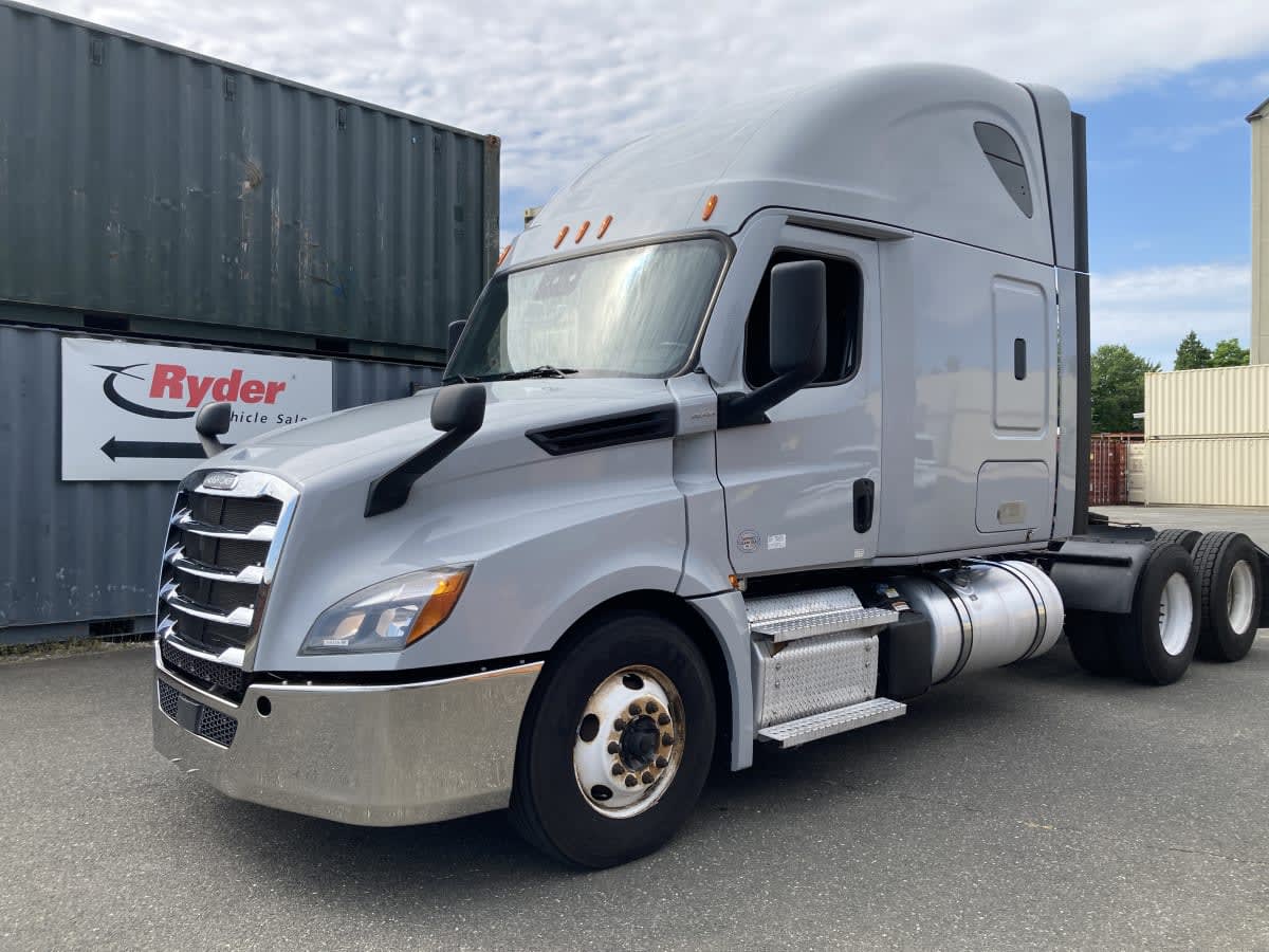 2021 Freightliner Cascadia in Springfield, MA