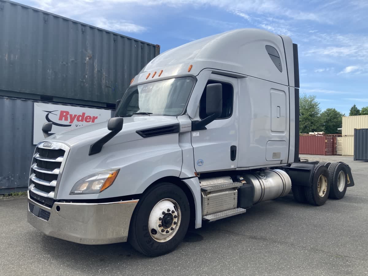 2021 Freightliner Cascadia in Springfield, MA