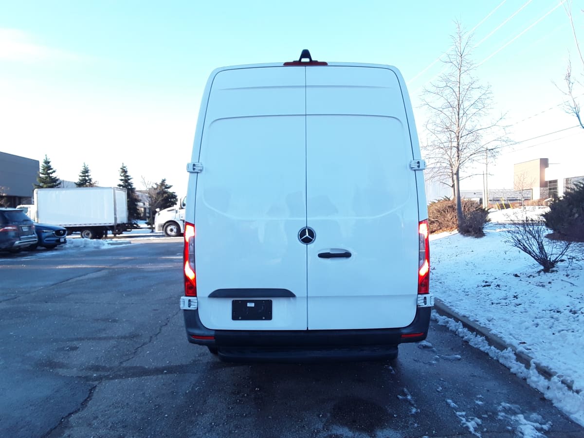 2019 Mercedes-Benz 2500 HIGH ROOF 269364