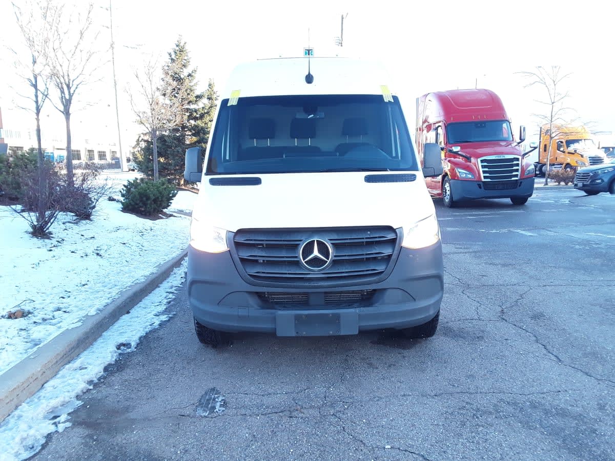 2019 Mercedes-Benz 2500 HIGH ROOF 269364