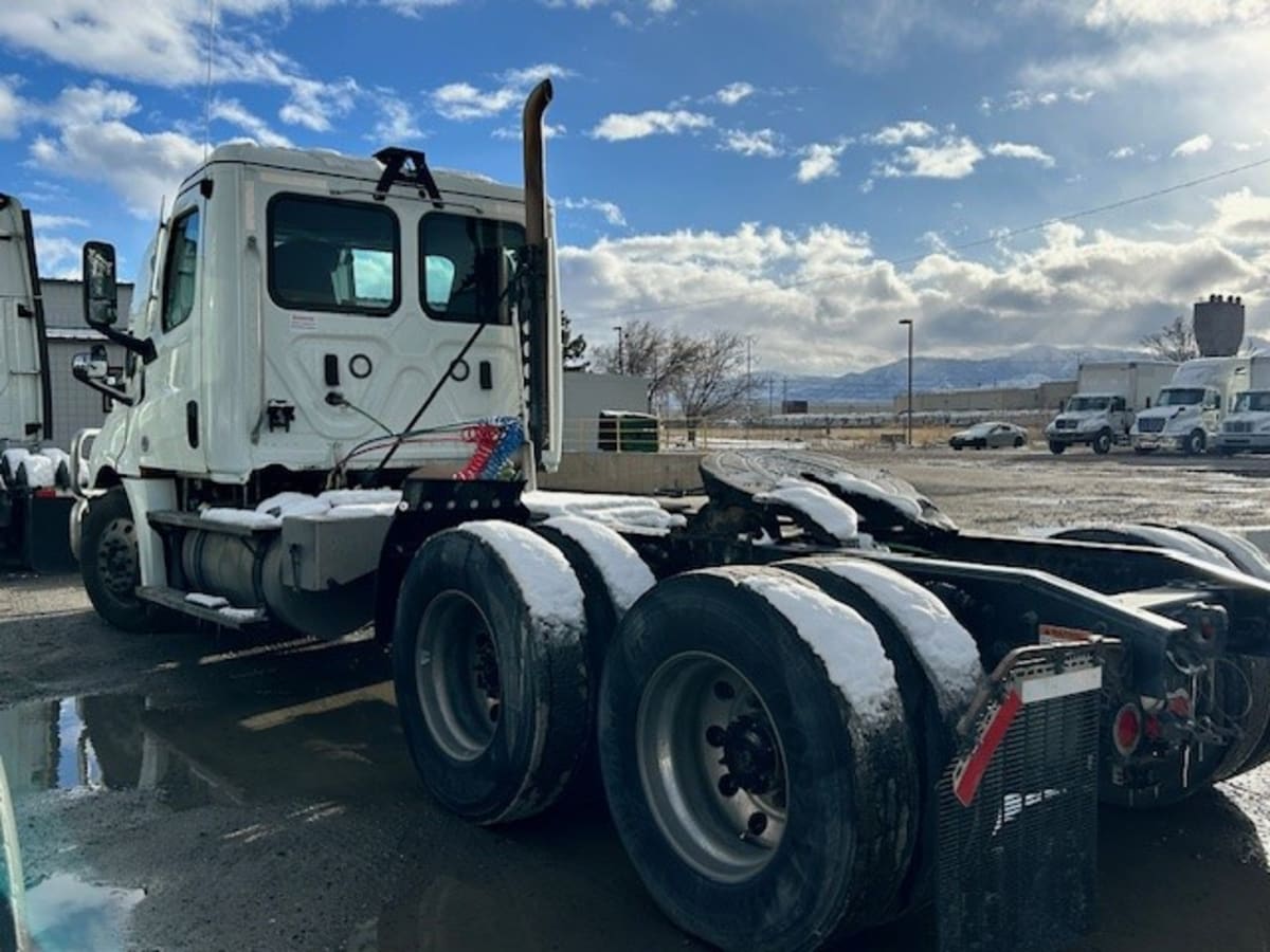 2021 Freightliner/Mercedes NEW CASCADIA PX12664 269435