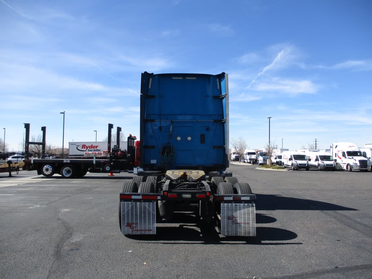 2021 International - image 5