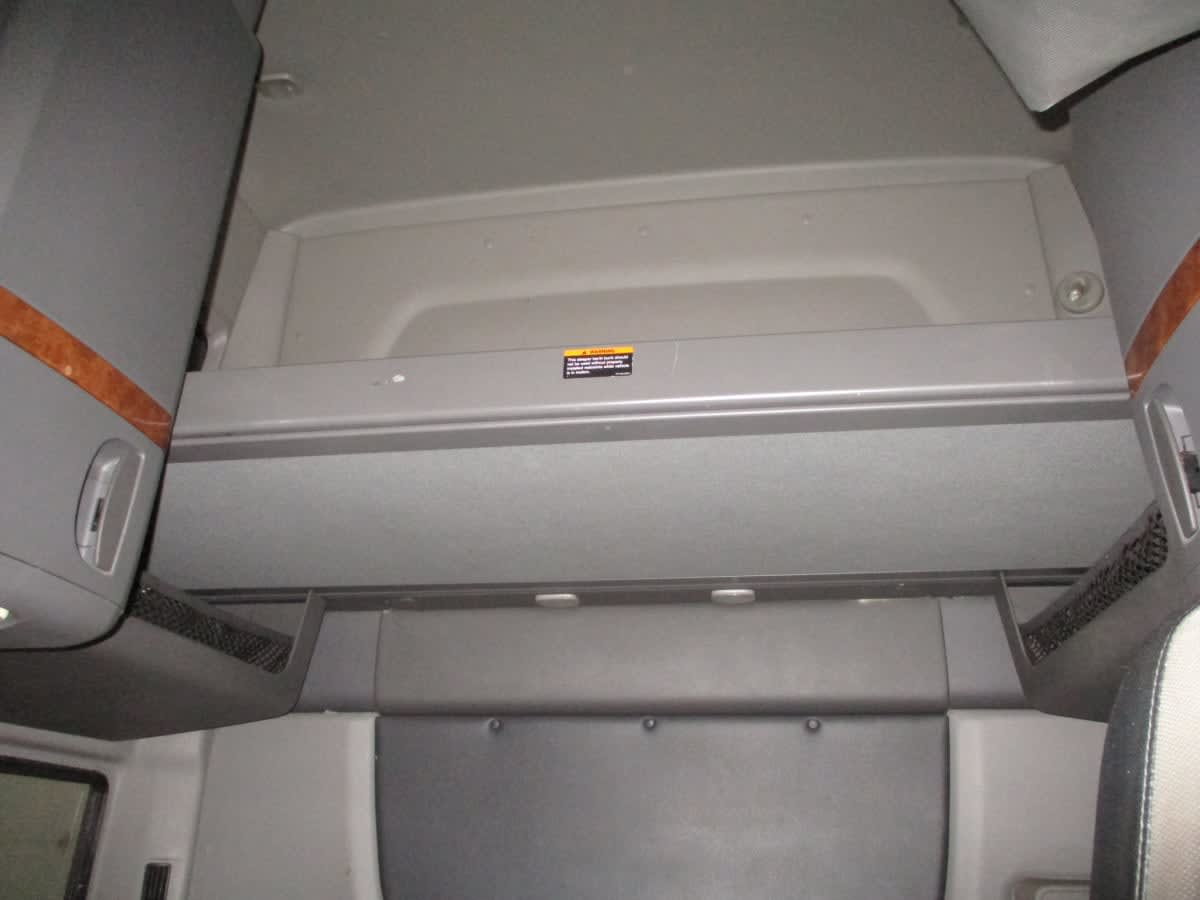 2021 International - image 8