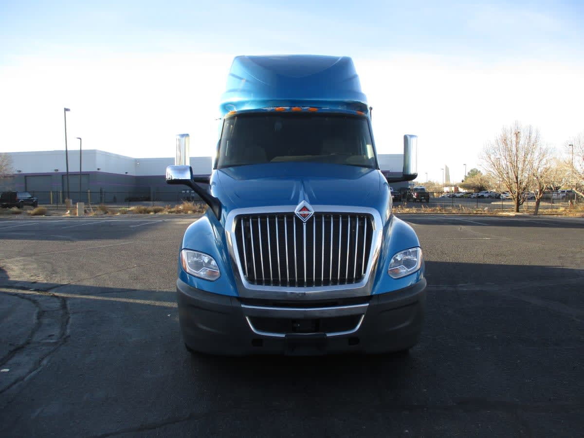 2021 International - image 2