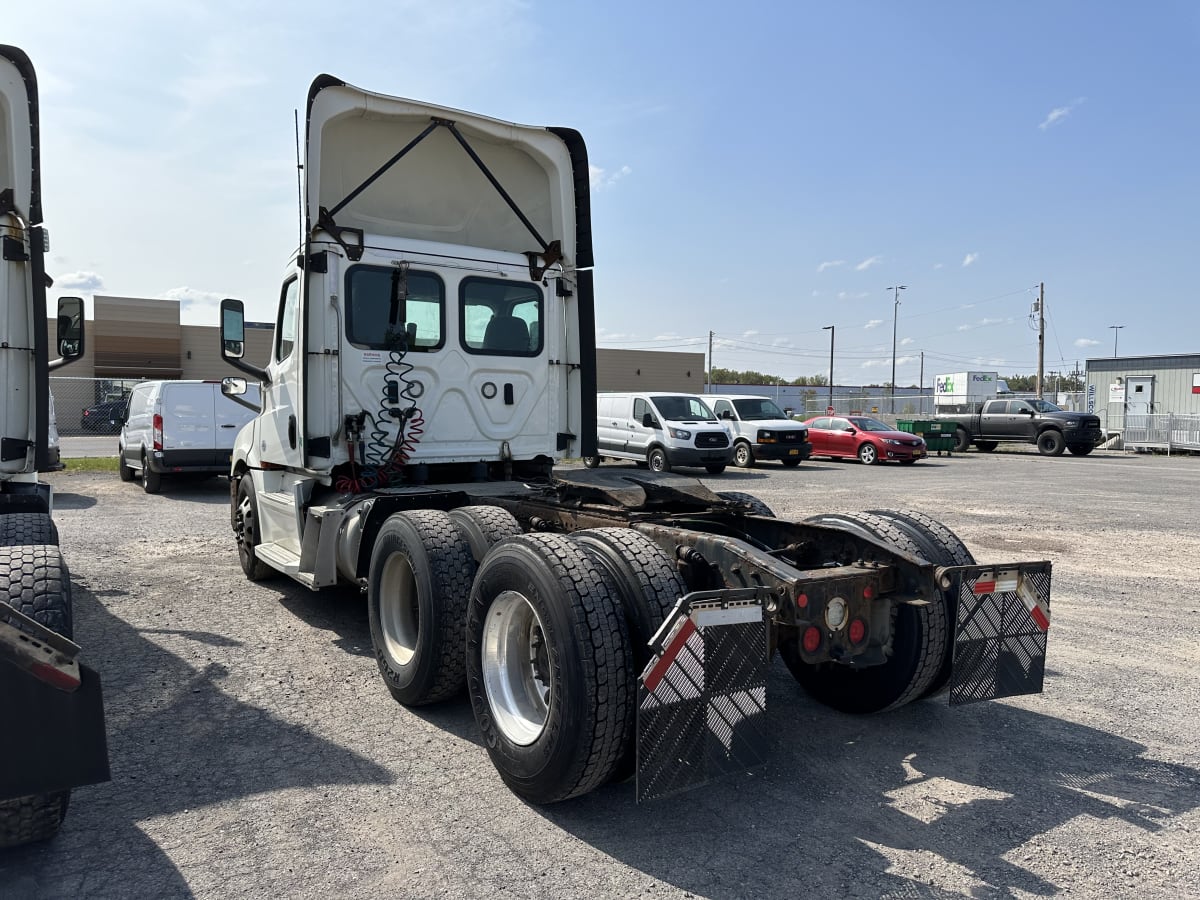 2019 Freightliner/Mercedes NEW CASCADIA PX12664 270001