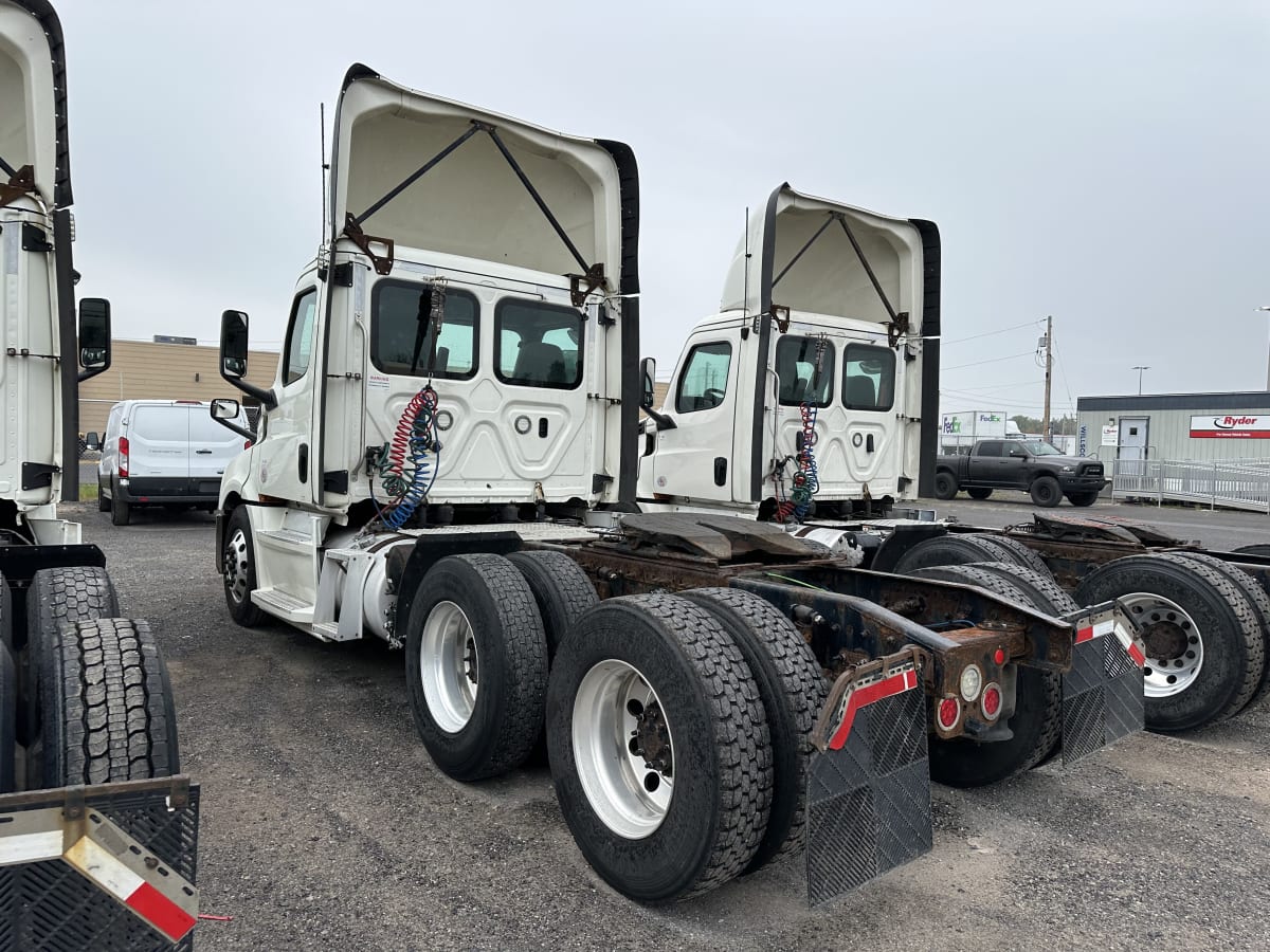 2019 Freightliner/Mercedes NEW CASCADIA PX12664 270003