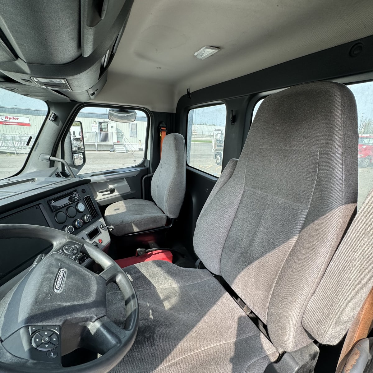 2019 Freightliner/Mercedes NEW CASCADIA PX12664 270004