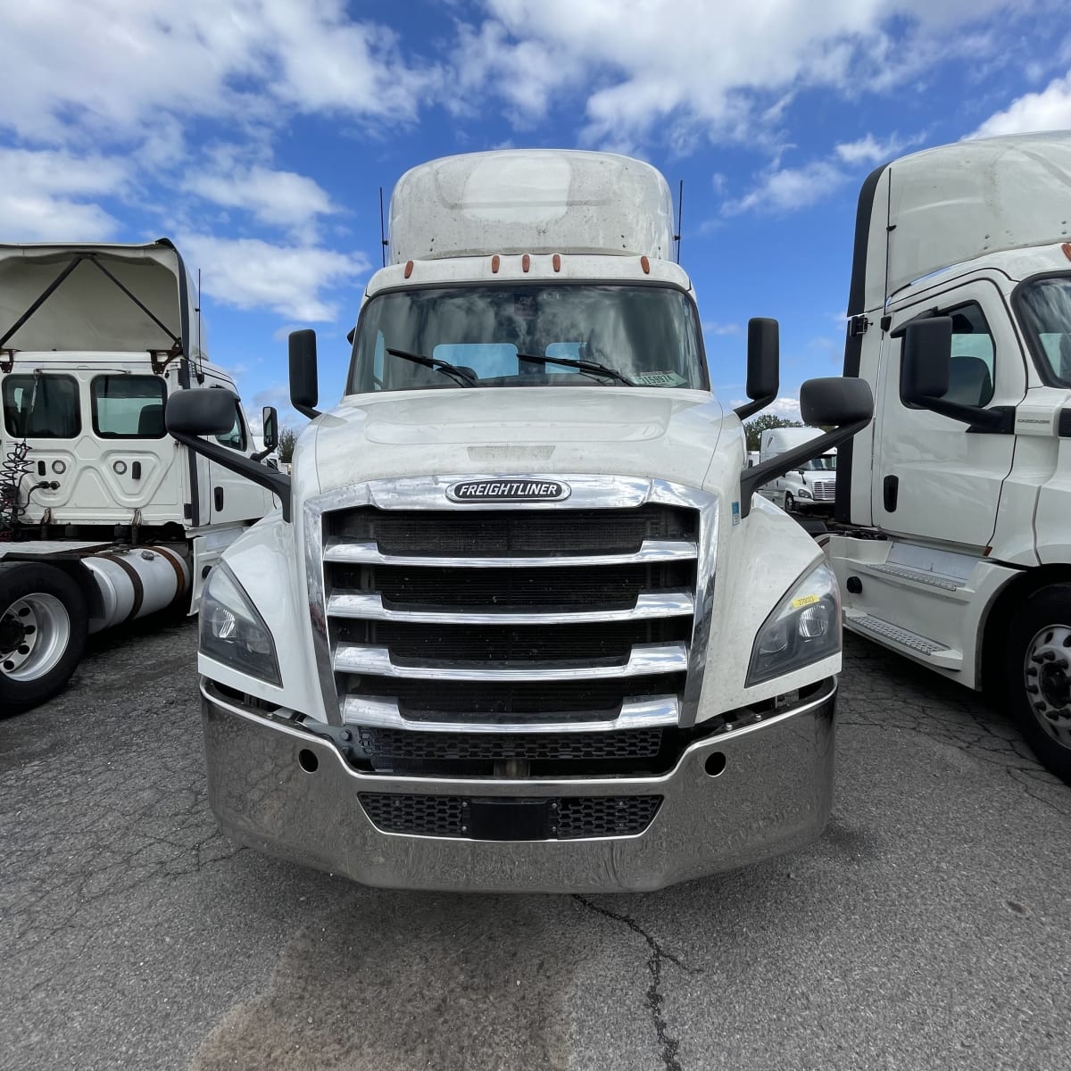 2019 Freightliner/Mercedes NEW CASCADIA PX12664 270023