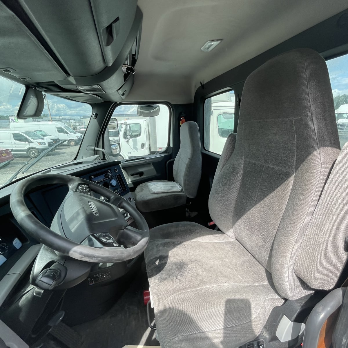 2019 Freightliner/Mercedes NEW CASCADIA PX12664 270023