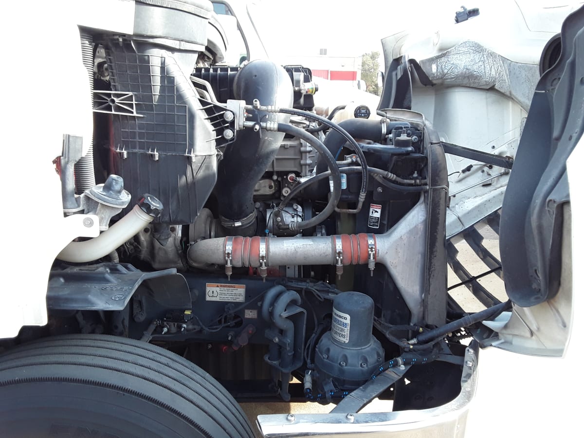 2019 Freightliner/Mercedes NEW CASCADIA 116 270027