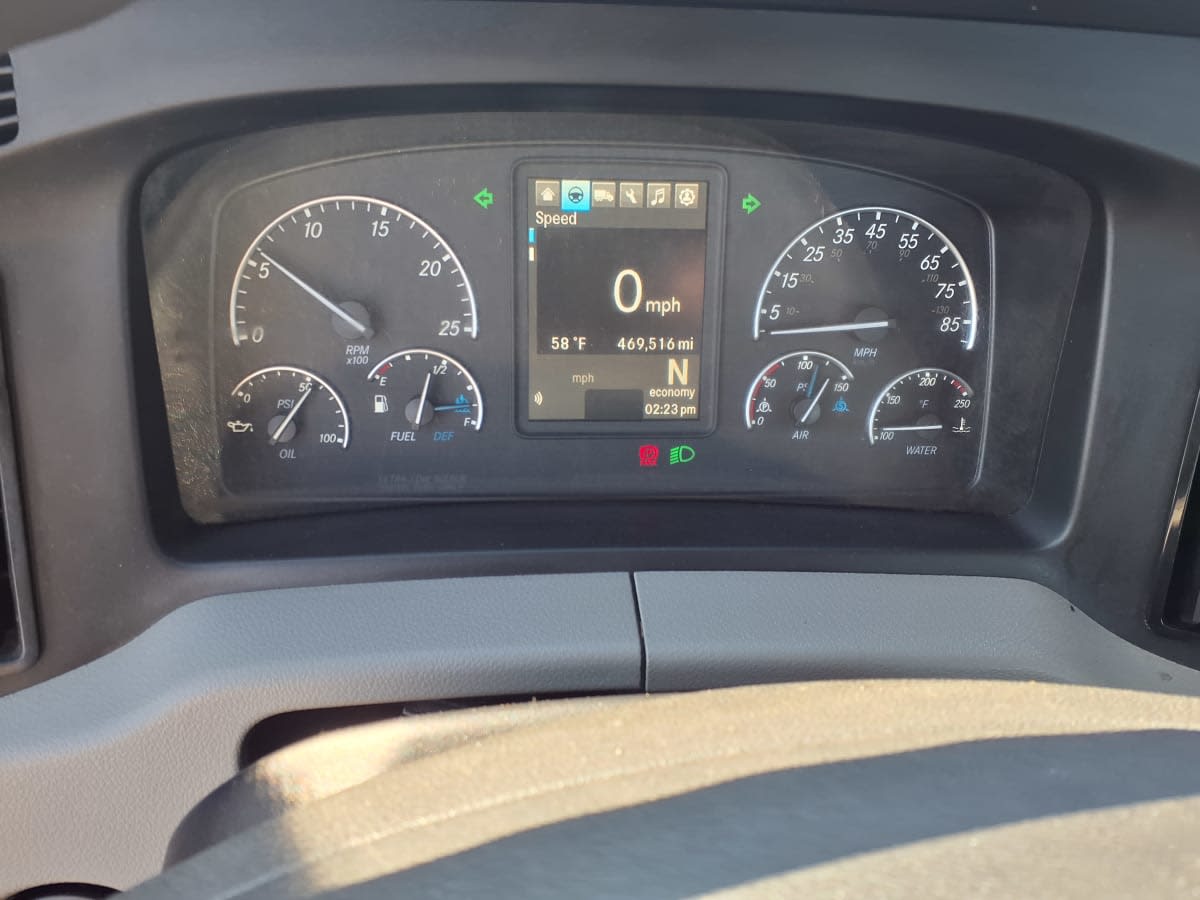 2019 Freightliner - image 10